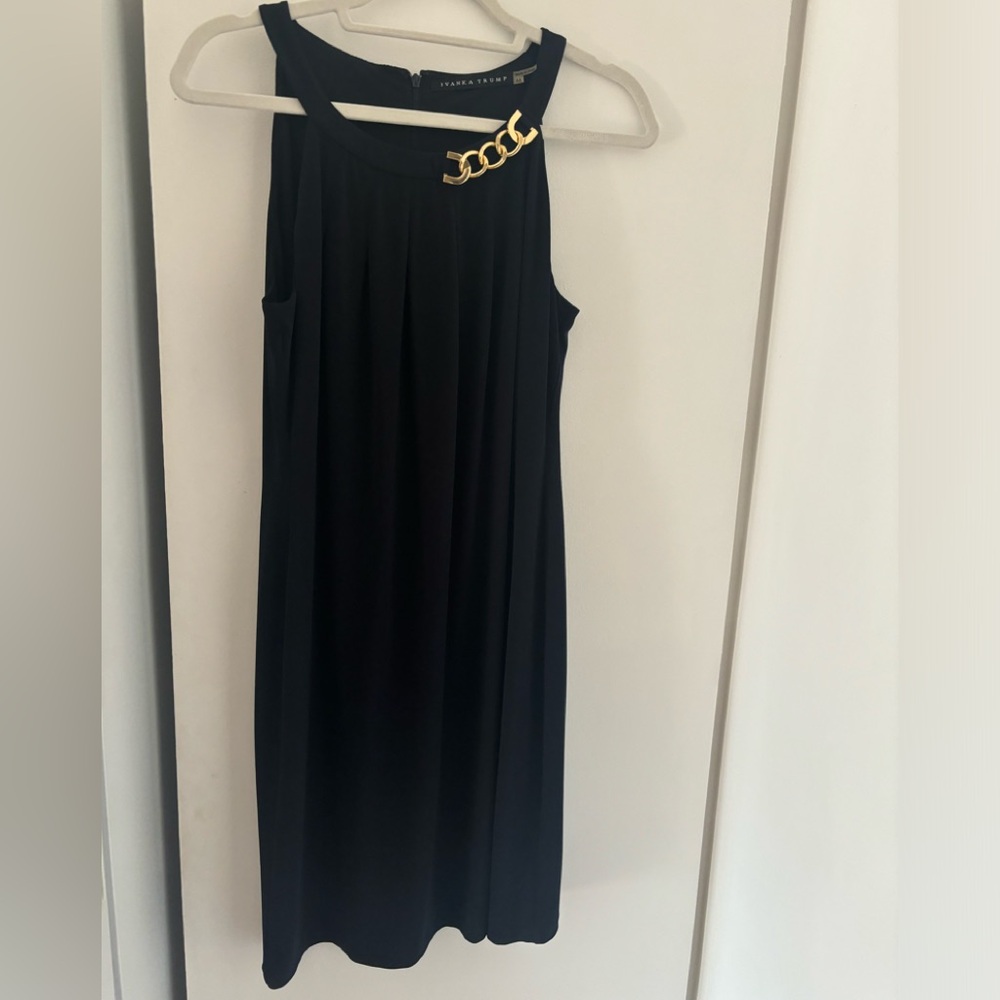 Ivanka Tramp Nevy Blue Sleeveless Dress.Size M
